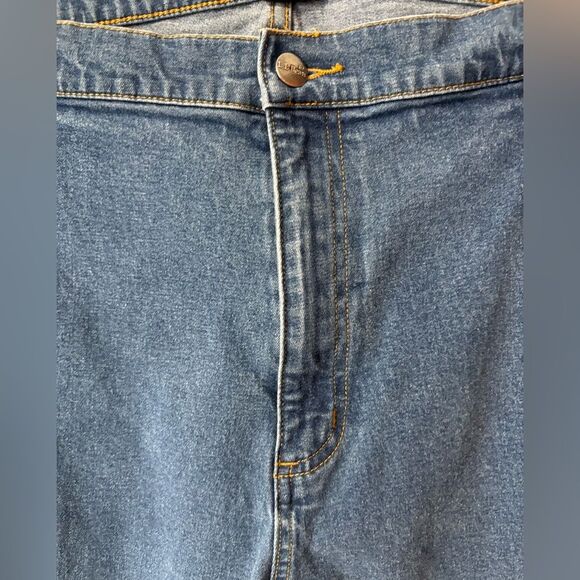 LL Bean Original Fit Relaxed Denim Jeans Womens 22W Plus Straight Relaxed Mom - Picture 3 of 10